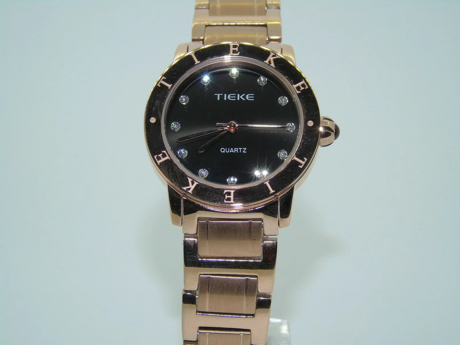 

Tieke Steel Belt F2794 Quartz Watch Simple Paragraph Gold
