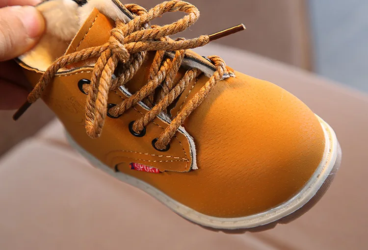 Г. Зимние детские зимние ботинки утепленная шерсть меховые ботиночки для мальчиков и девочек британский стиль, новые Нескользящие кроссовки для детей винно-красного цвета