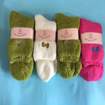 

Autumn And Winter In The Tube Coral Fleece Solid Color Warm Soft Comfortable Ladies High Quality Floor Socks Wholesale 4pair/lot