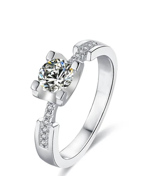 

White Gold Plated 925 silver Main Stone 0.5ct MoissaniteS Side Stone Cubic Zirconia Bull head four-claw mosaic Ring Jewlery M04G