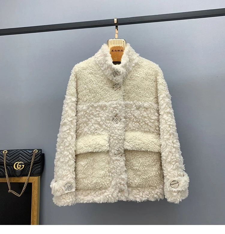 Beige White Sheep Sheared Jackets Winter Women Female Real Lamb Fur Single Breasted Coat New Calorie Roll Stand Collar Streetwear - Цвет: Beige White