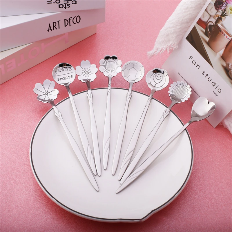 

15cm Stainless Steel Round Heart Flower Spoons for Coffee Tea Dessert Drink Mixing Stir Spoon Kitchen Tableware Wedding gift 1PC