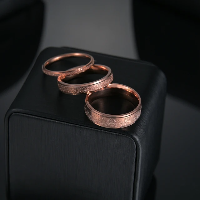 ROWAG Black Titanium Stainless Steel Couple Rings - 6mm Men's & 4mm Women's Matching Bands