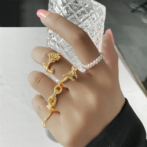 Bohemian Pearl Heart Alloy Joint Ring Set for Women Punk Metal Geometric Pearl Wide Ring Fashion Vintage Women Jewelry Gift