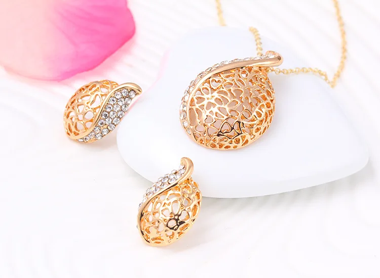 Necklace Earring Set Hollowed-out Gold Color Classic Luxury Fashion Jewelry Of Three Accessories For Women Dress | Украшения и