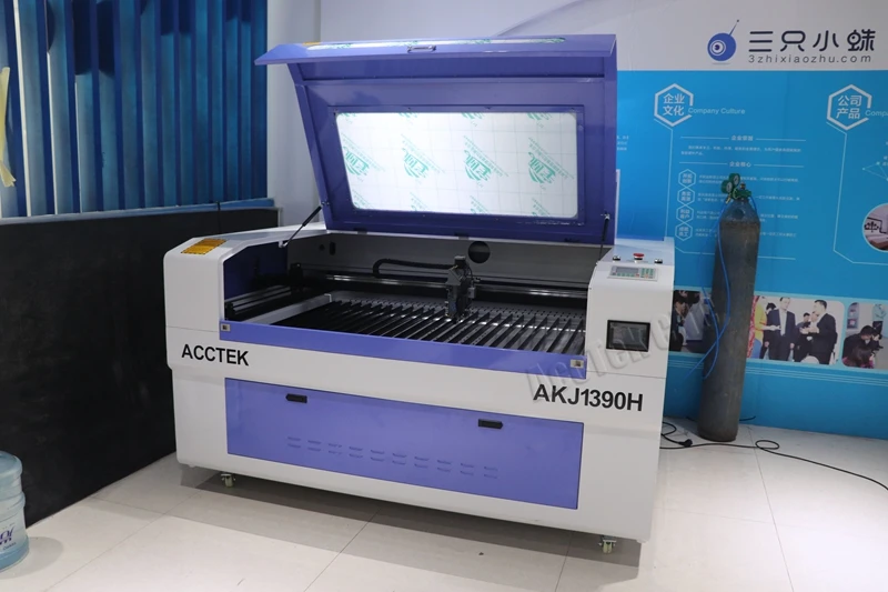 Конкурентоспособная цена и высокая точность CO2 лазерной резки machineAKJ1390H для продажи