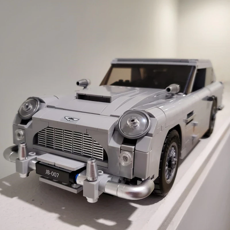 Economici 1450 Pcs Technic Creatore Esperto 007 James Bond Auto Building Blocks Set Mattoni Classici Compatibili 10262 Modello Giocattolo Per Bambini Regalo