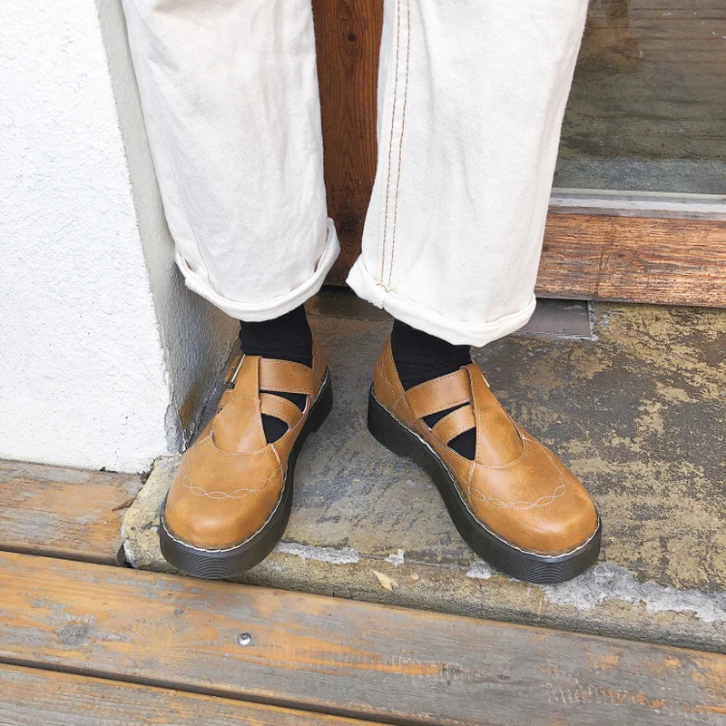 

2020 Western Style Women's Leisure Lace-Up Round Toe Flat Heels Small Leather Slip On Wear-resisting Single Casual Shoes Z15-41