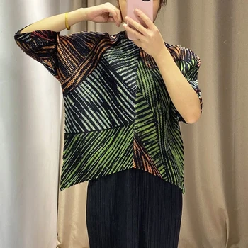 

Summer miyak fold printed V-neck Women's T-shirt Fashion large size was thin and irregular design hooded sleeves bottoming shirt