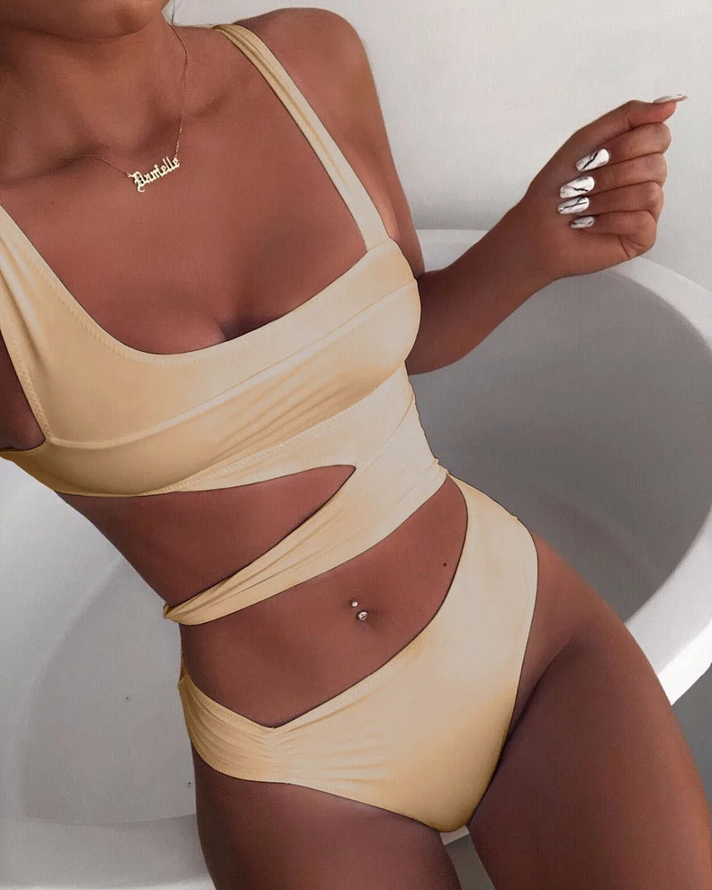 13184930245_821887676