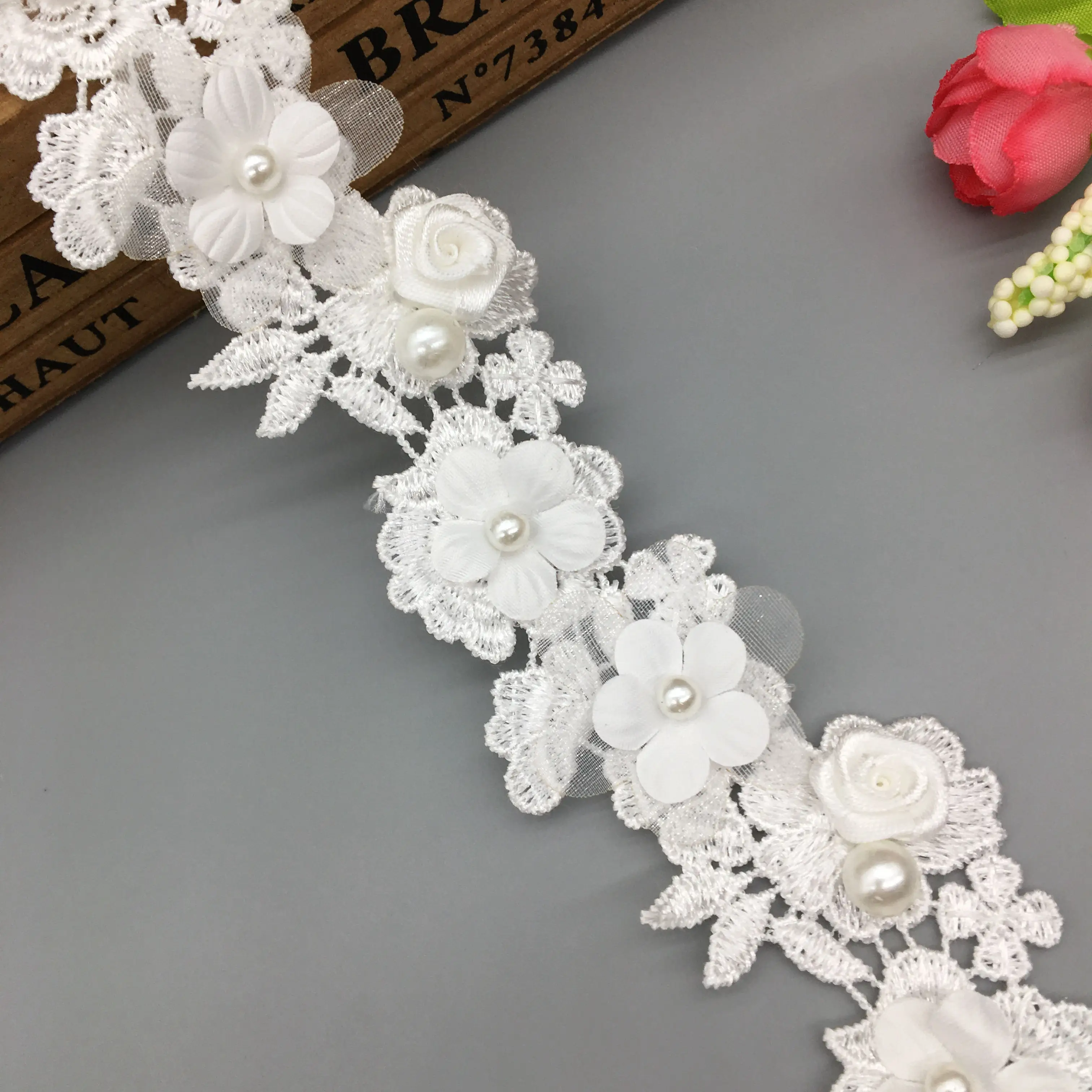 YFB Flor de Perla Blanca con Cuentas Bordadas a Mano de Encaje Bordado Borde de la Cinta de Doble Capa de Encaje Apliques para Vestido de Novia   32pcs 