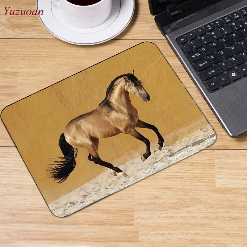 Yuzuoan Speed Horse Game Player Natural Rubber Non-slip Small Mouse Pad Can Be Customized Seams 18X22cm PC Mousepad