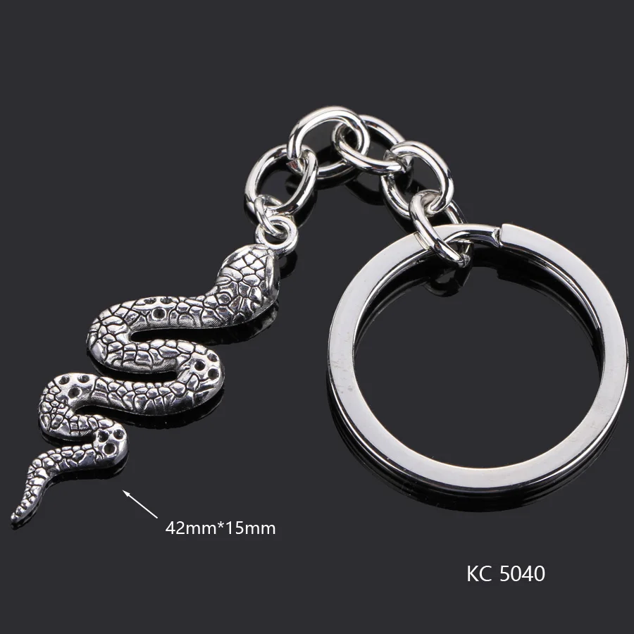 Original Dragon Heart Keychain: Unique Jewelry Gift for Friends and Loved Ones