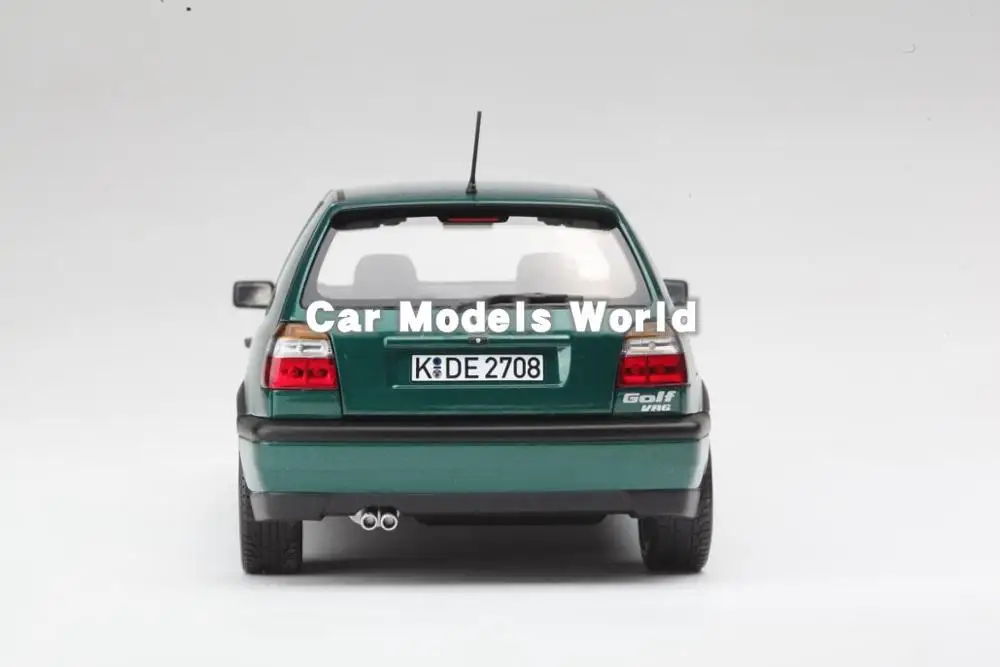 Литая модель автомобиля для Norev Golf VR6 1996 1:18(зеленый)+ маленький подарок