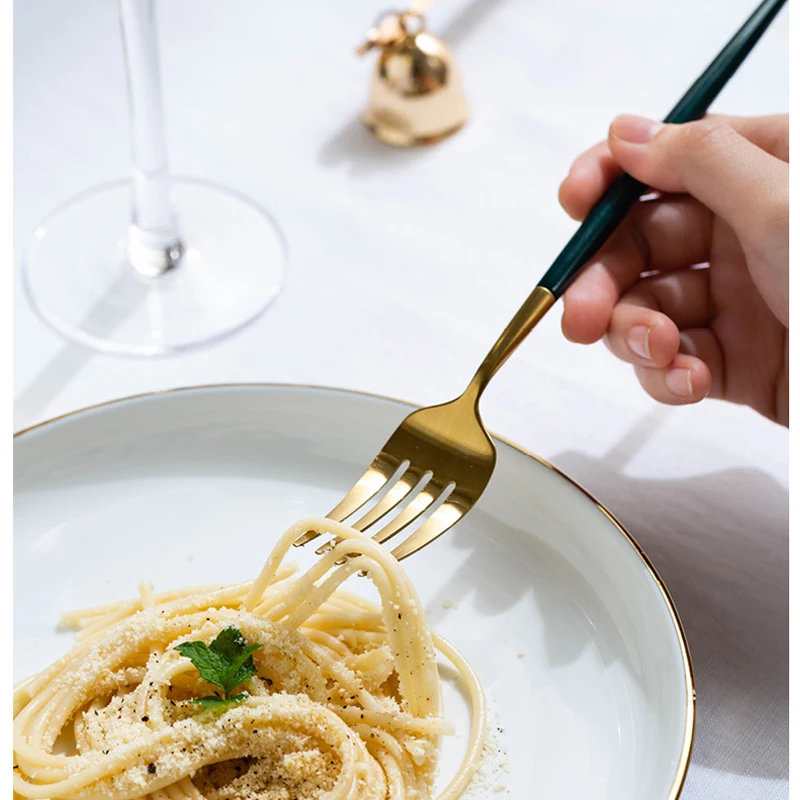 24PC-Green-Dinnerware-Cutlery-Tableware-Set-18-8-Stainless-Steel-Spoon-Fork-Spoon-Tableware-Hotel-Flatware (1)