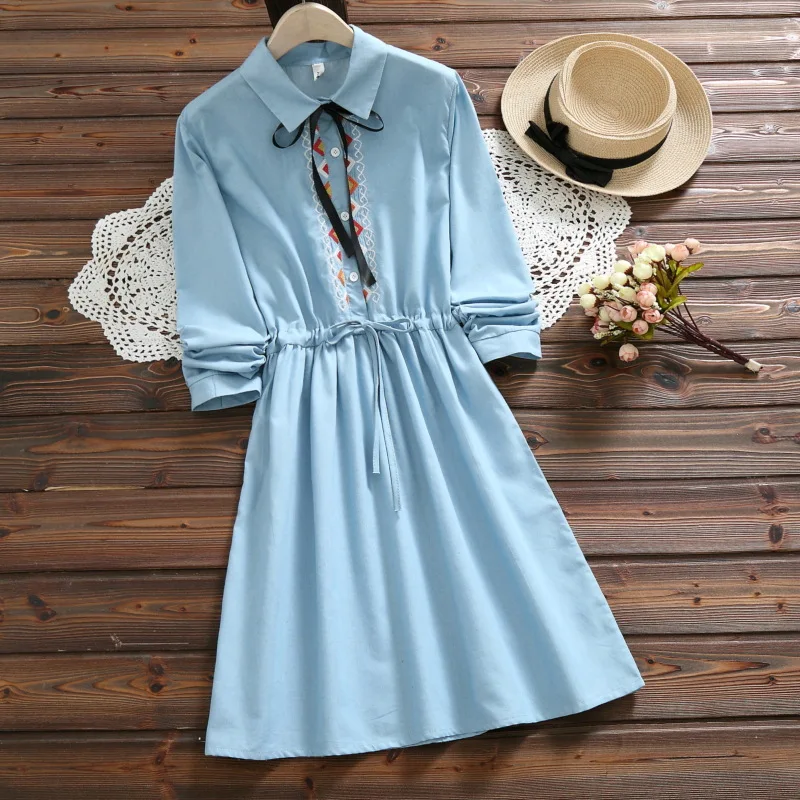 

Autumn New Style Literature And Art Mid-length Students Placket Embroidered Long Sleeve Waist Hugging Base Computer Cable Lock W