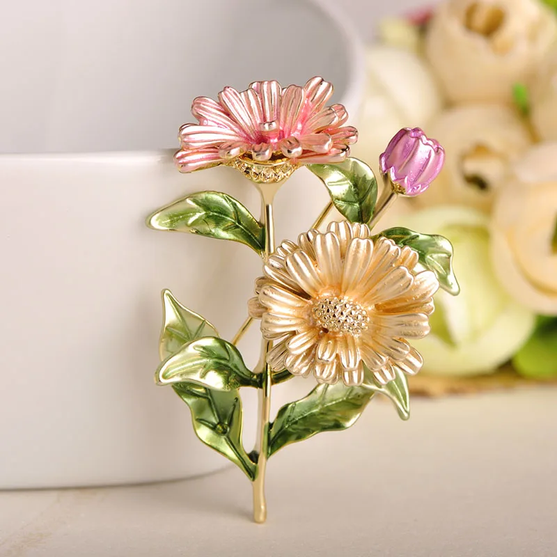 Blucome Beautiful Pink Chrysanthemum Flower Brooches Pins Enamel Gold Color Corsages Pin Party Dress Suit Clips Ornament Jewelry