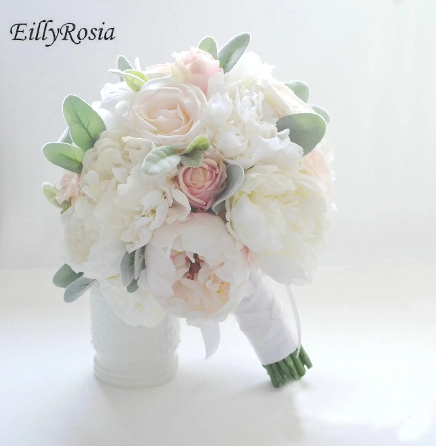 

Korean Bride Holding Flowers Wedding Forest White Peonies Pink Roses Bridal Bouquet fleur artificielle mariage Wedding Flower