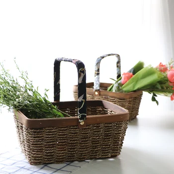 

European storage basket basket wood grass weave silk scarf portable flower basket pastoral straw storage basket picnic basket
