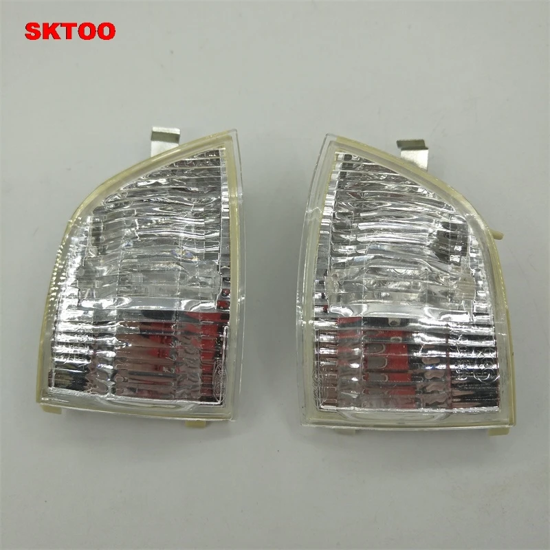 

SKTOO Car Rear View Mirror turn signal Light For Ford Focus C-MAX 2003-2013