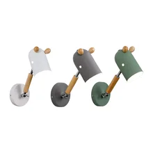 Настенный светильник в скандинавском стиле с изображением героев мультфильмов, прикроватный светильник для детской комнаты, современный минималистичный деревянный вращающийся светильник, художественный настенный светильник для спальни