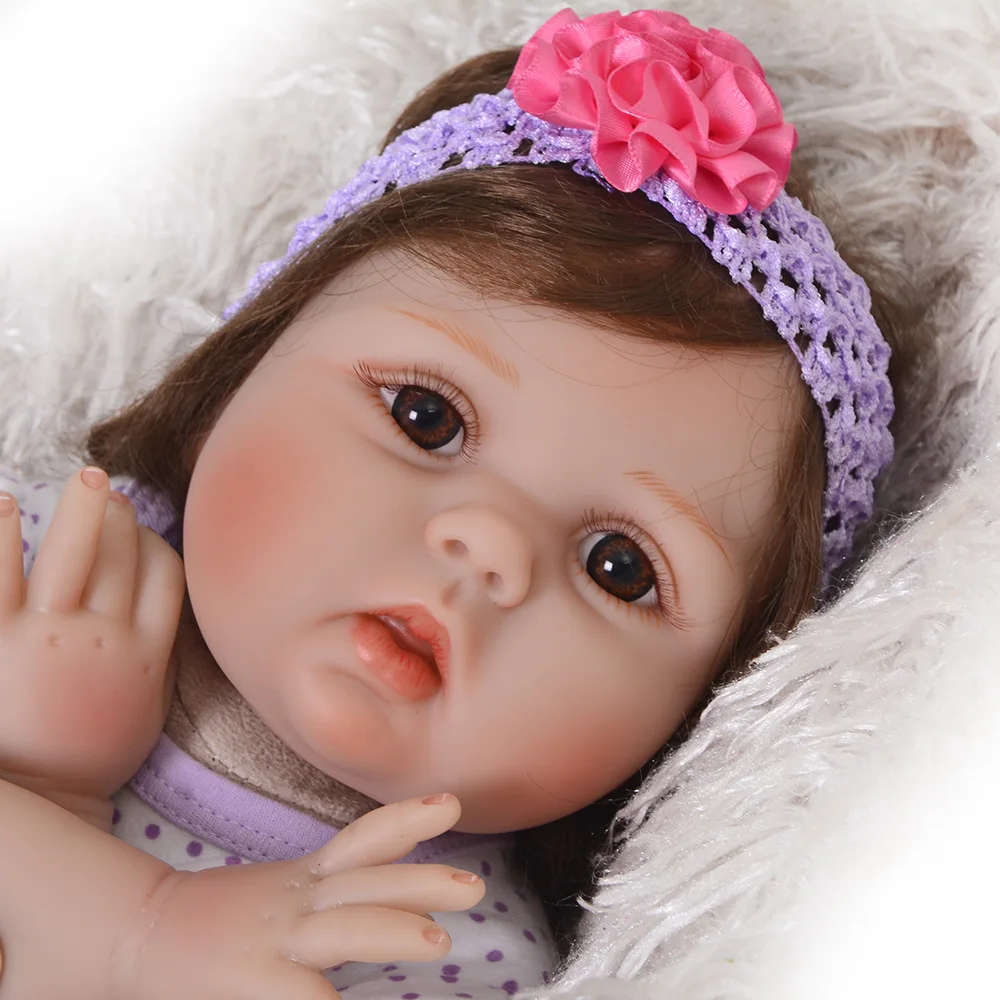  Keiumi Reborn Baby Doll 22-Inch Cloth Body Soft Silicone Model Infant