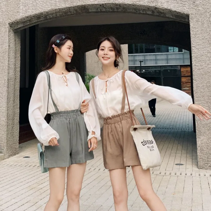 

Photo Shoot INS Sweet Greyish Green Waist Hugging Lace-up Wide-Leg Double Purpose Suspender Shorts White Sun-resistant Shirt WOM