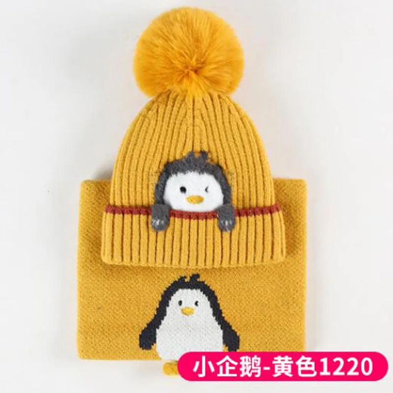1 to 4 Years Old Bkids Beanie Sets Cute Penguin 2 pcs Boys Girls Winter Villus Hat Scarf Set