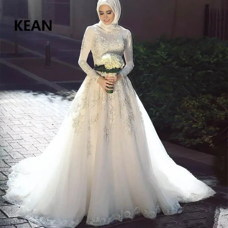 

2019 Ivory Muslim Wedding Dresses High neck Long Sleeve Lace Scarf Hijab Vestido De Noiva Dubai Arabic Wedding Gown Bride Dress