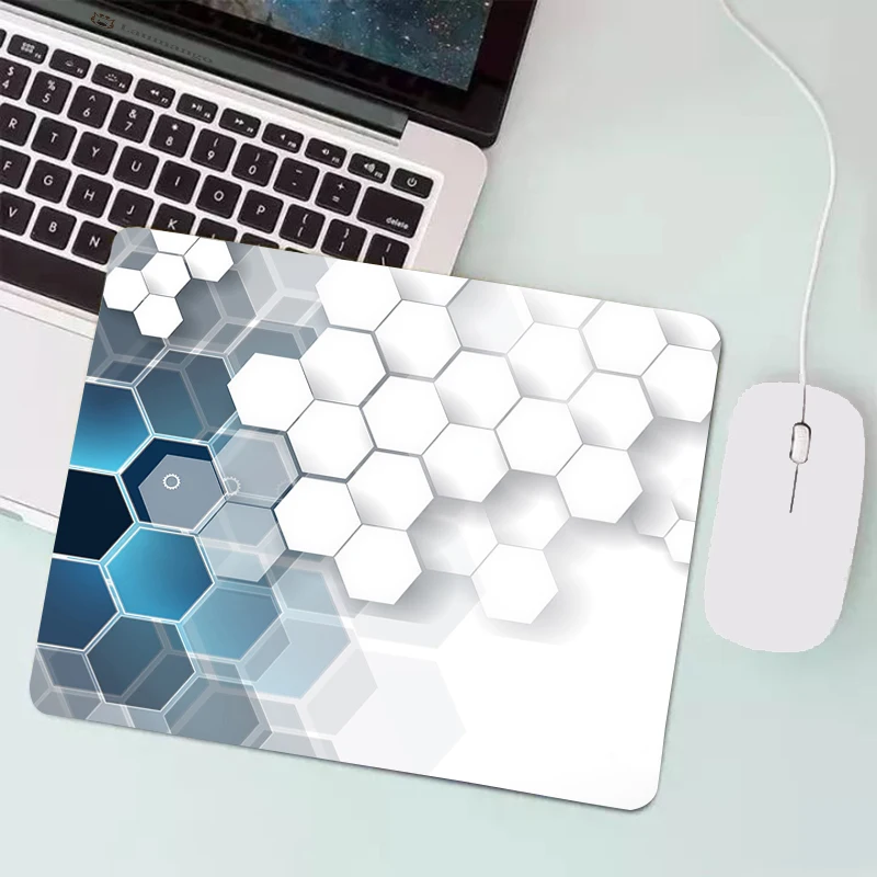 thumbnail image 1 of Alfombrilla de ratón con diseño de panal hexagonal de Anime, accesorios para juegos, mueble para PC, teclado de ordenador, alfombrilla de escritorio, alfombrilla de goma para portátil pequeña, 1 of 5