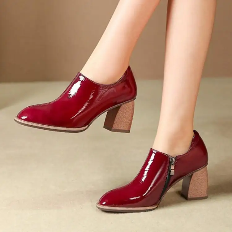 

Patent leather shoes coarse documentary shoes since deep mouth with a small head layer cowhide leather shoes