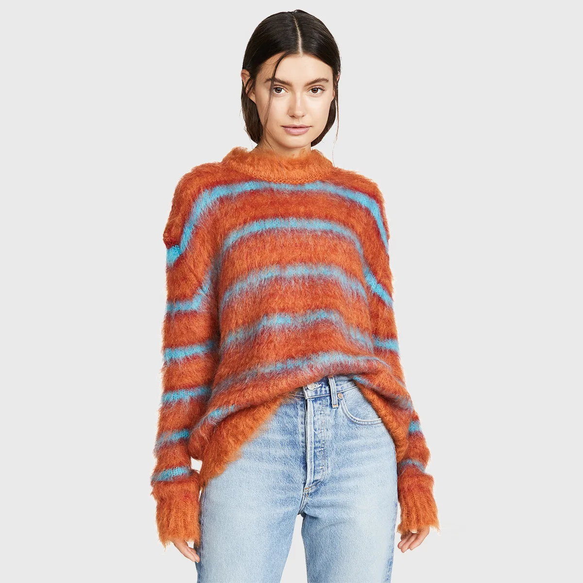 

In the fall of 2019, the new European and American lazy style fashion stripes are full of pullover Ma Hai woolen clothes.