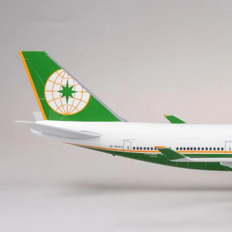 Коллекция 1/150 Boeing B747 Тайваньская эва Авиакомпания Самолет 47 см модель с светильник литой под давлением пластиковый полимерный дисплей самолета