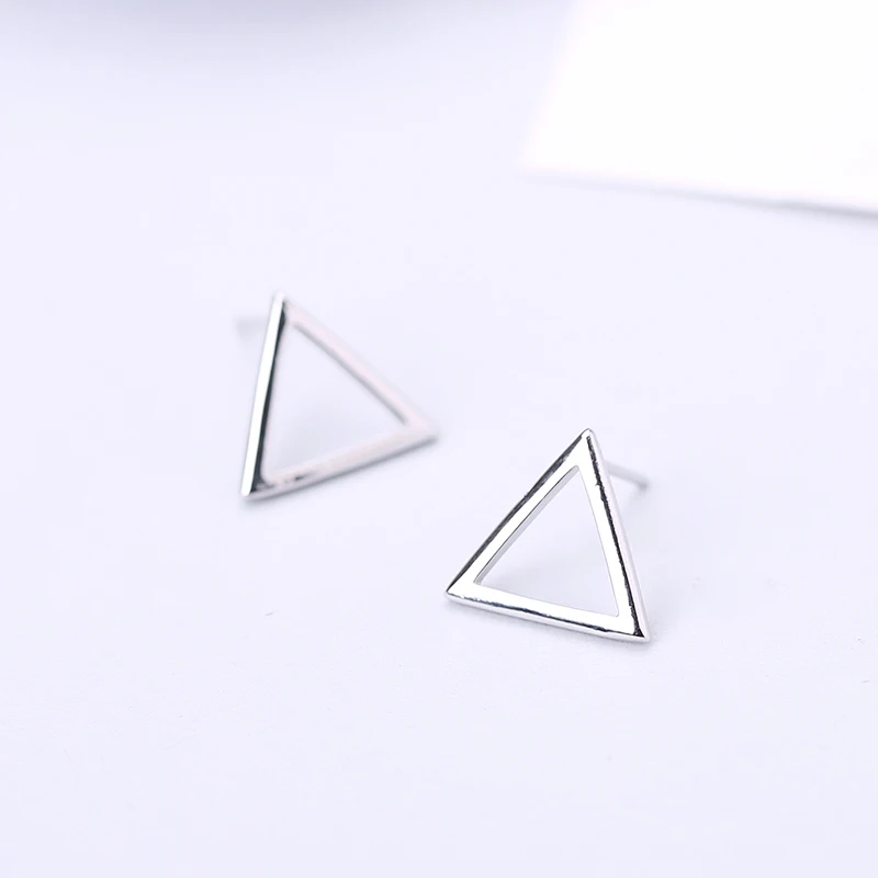 925 пробы серебряные Простые полые треугольные серьги-гвоздики блестящие геометрические ювелирные изделия элегантные вечерние аксессуары