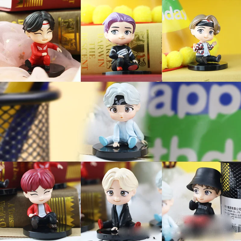 Cartoon BTS Bangtan Boys Groups Model Toys Animazione Personaggi Egg Twisting Machine Doll Ornament for Youth Group Toys Girls,Red