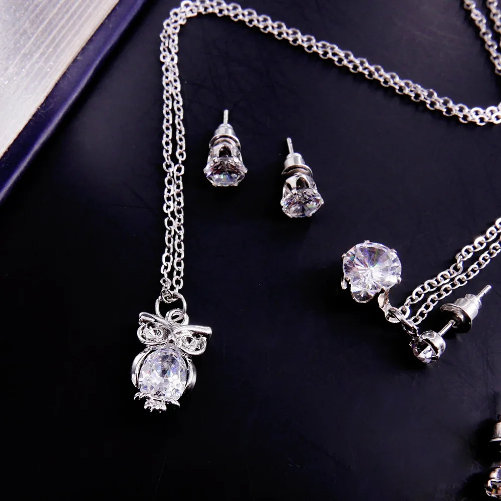 

Creative-Women's Zircon Pendant Owl Modeling Animal Accessories Jewelry Set
