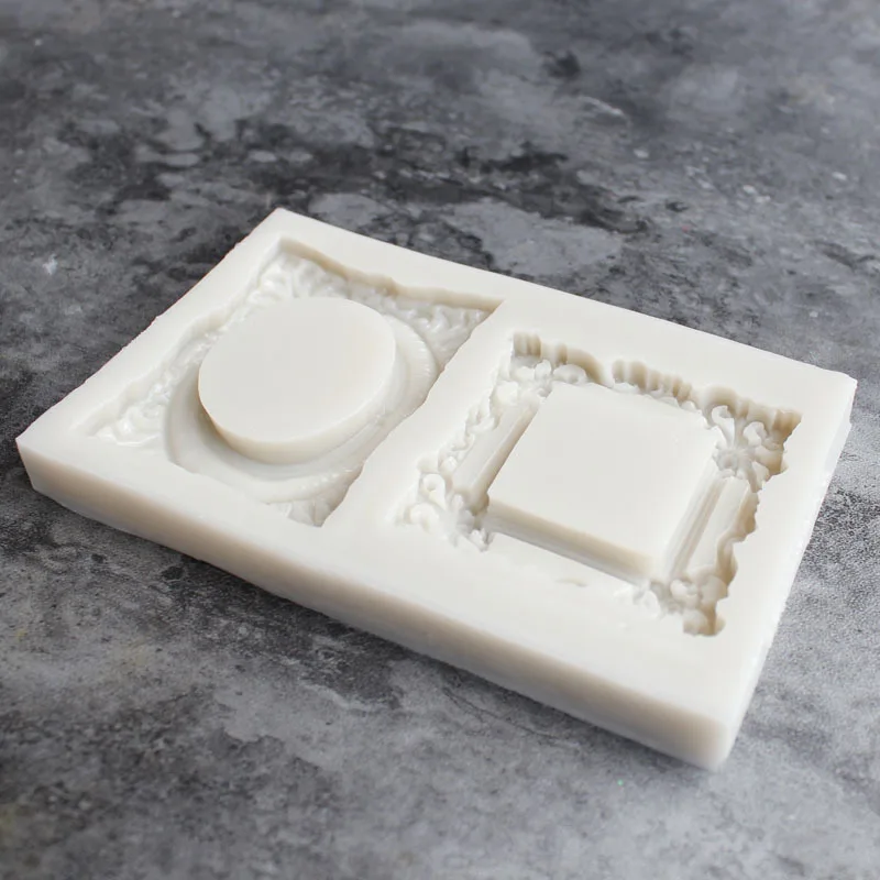 12099272289_1486623070