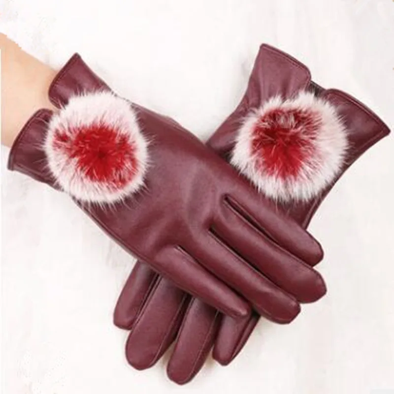 Новые дешевые осенние и зимние женские перчатки мех кролика мяч pu кожаные перчатки для верховой езды бархатные перчатки для сенсорного экрана - Цвет: Красный
