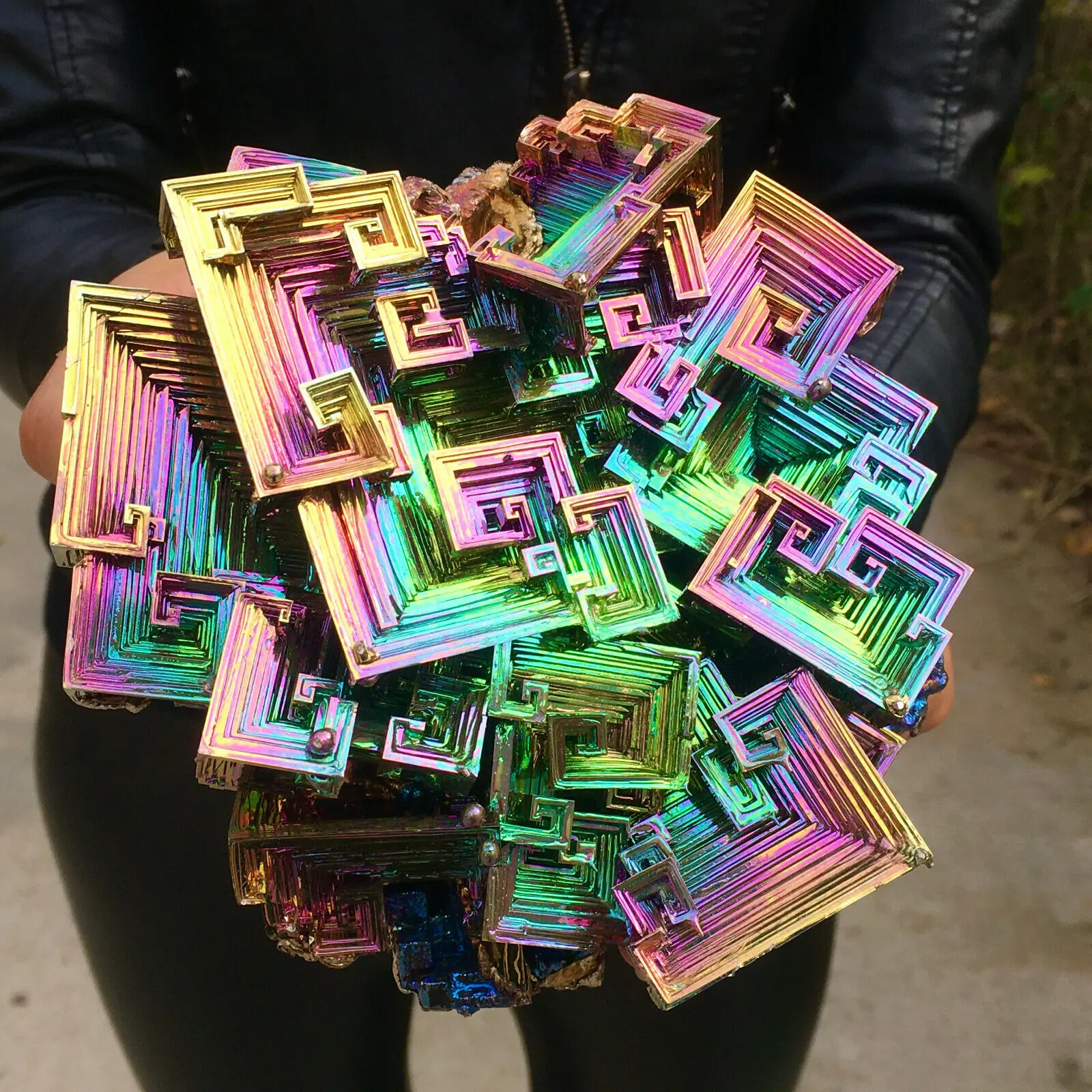 

Bismuth Crystals Bismuth Bi Metal Crystal Rainbow Bright Metal Mineral Specimen Original Nature Art Artwork Decorative Article