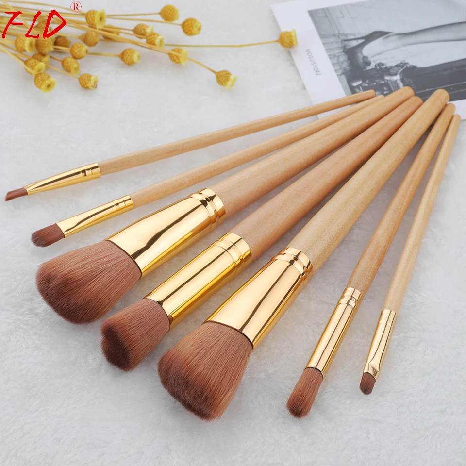 

FLD 5Pcs Professional Makeup Brush Set Wood Handle Kabuki Blush Brushes Set kits Foundation Face Powder Tools Kit