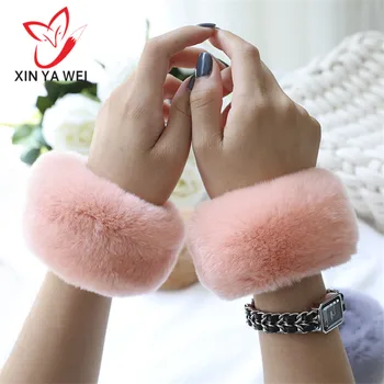 

A pair of rex rabbit fur plush trench coat cuff bracelet winter arm warm women thick wrist arm gloves female elastic sleeves