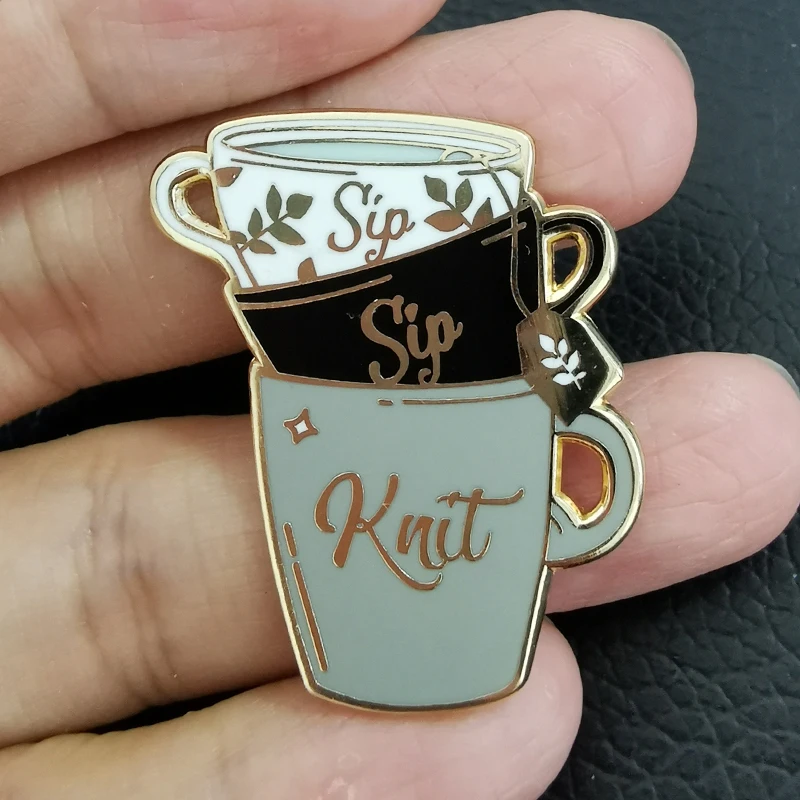 Пряжа и брошь для кафе, значок для вязания и Sip, значок для лацкана хорошего разговора