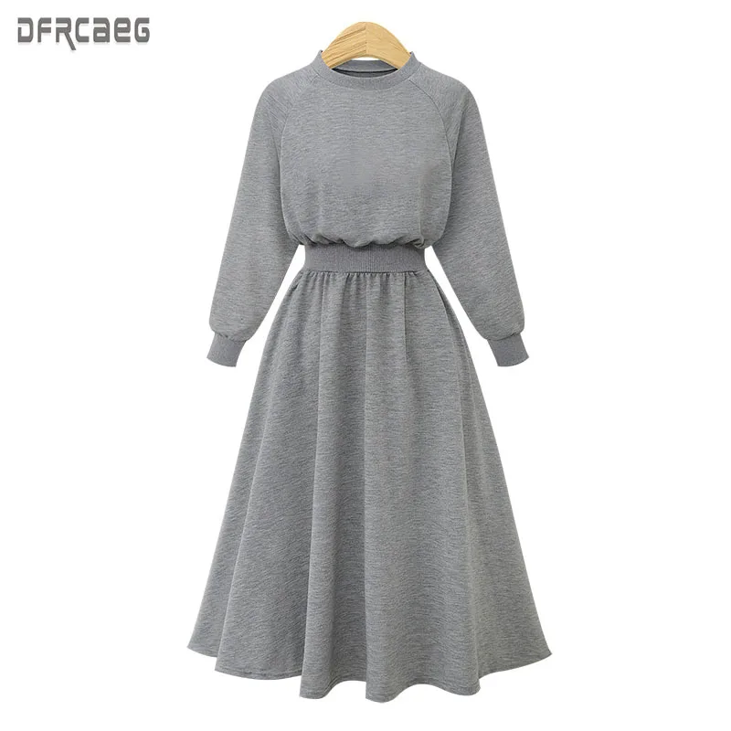 Женское свободное платье средней длины Черное длинное с круглым вырезом и