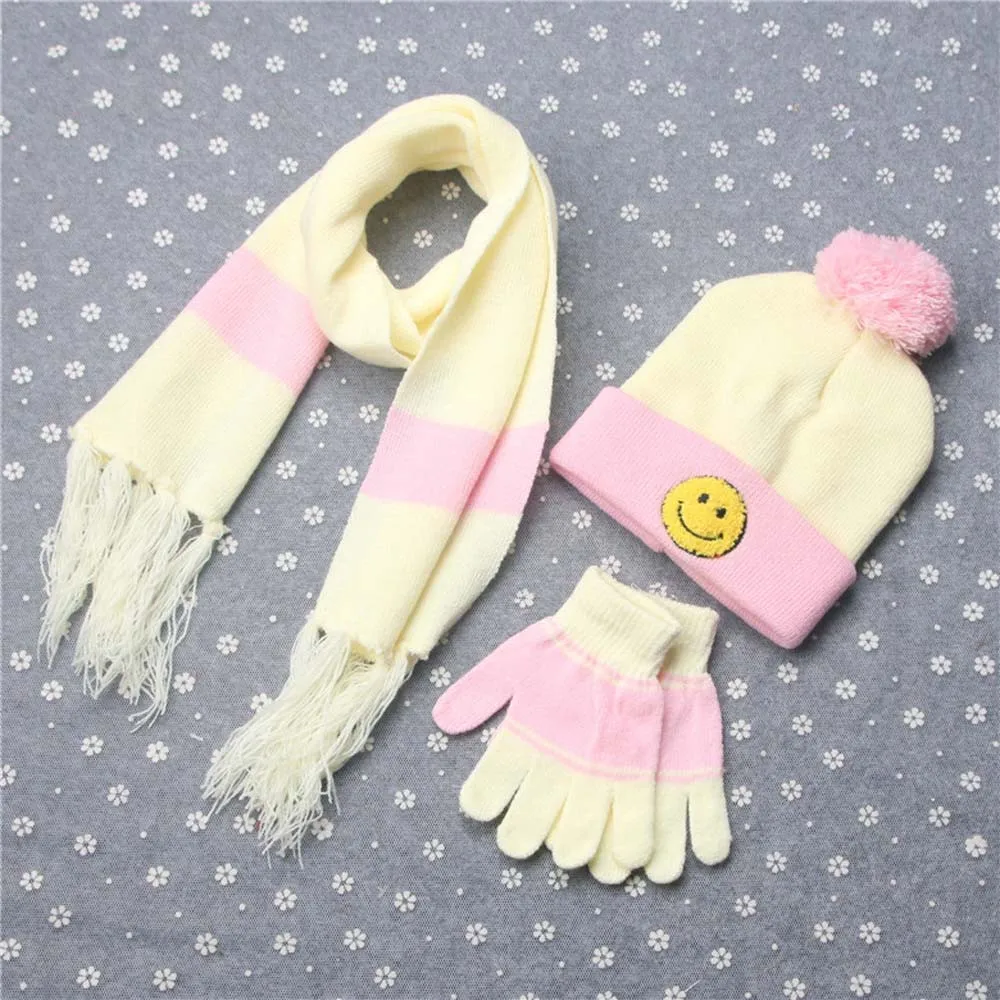 3 комплекта, зимние шапки для мальчиков и девочек, шапки gorro infantil, шарф со смайликом, Теплые Шарфы шапки, перчатки, аксессуары для малышей, шапка для новорожденных - Цвет: Beige