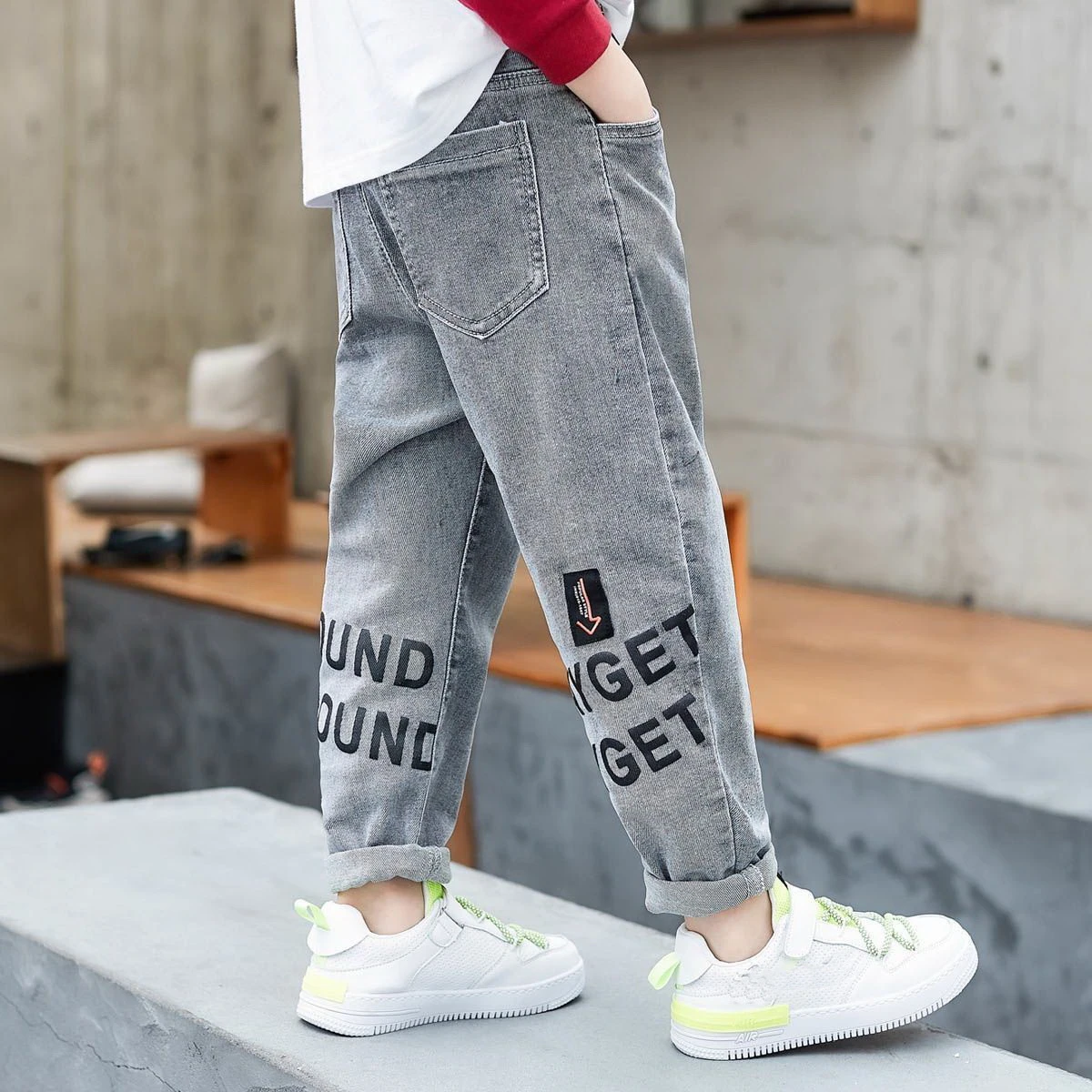 Boys Clothes Arrow letters Gray jeans 