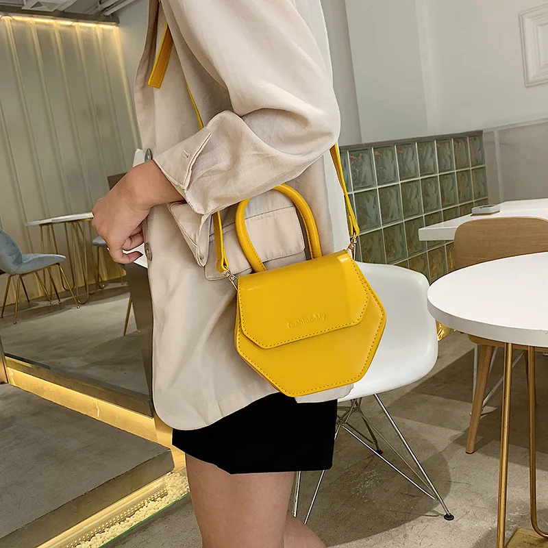 

2019 new stereo hexagonal small square bag sweet lady show shoulder slung bag