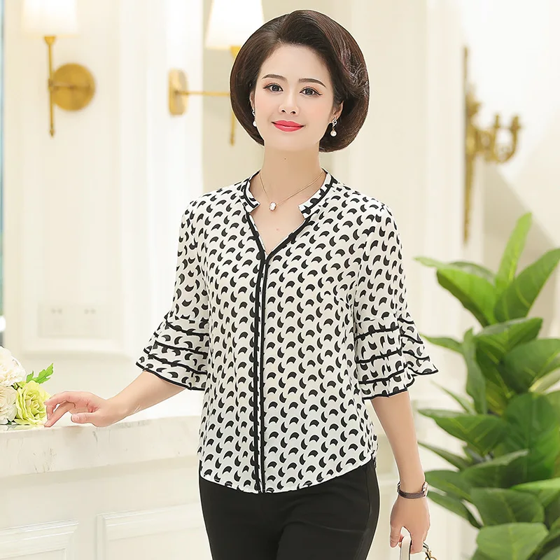 Short-height Mom Spring Clothing Short on Clothes 40-Year-Old 50 Middle-aged WOMEN'S Apparels Half-sleeve Shirt Chiffon Base Swe