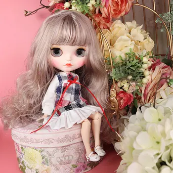 

Modikerbjd 19 Joints 1/6 Matte Makeup Big Eyes Doll with Full Clothes and 9Pair Hands Model - Kumquat Color Curly Hair
