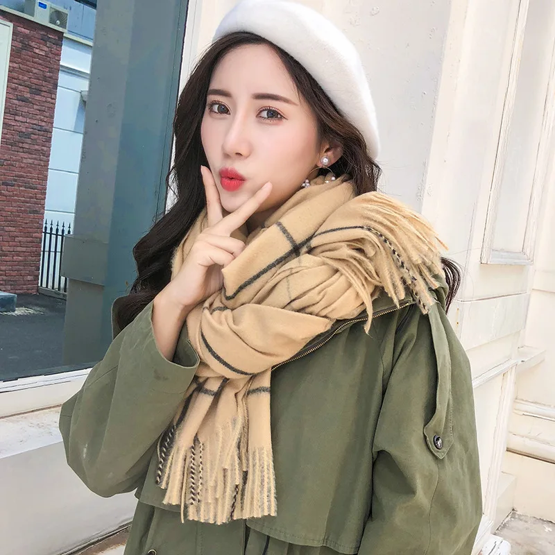 

2020 autumn and winter new Korean version of the plaid scarf thickened warmth men and women couple plaid scarf shawl