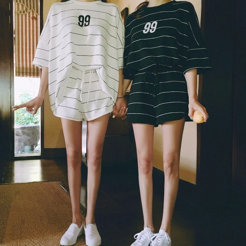 

New Women Summer Round neck Fashion Loose Simple Stripes Print Short-sleeved Tops+ Drawstring Short Two-Piece Suit Sports Suit